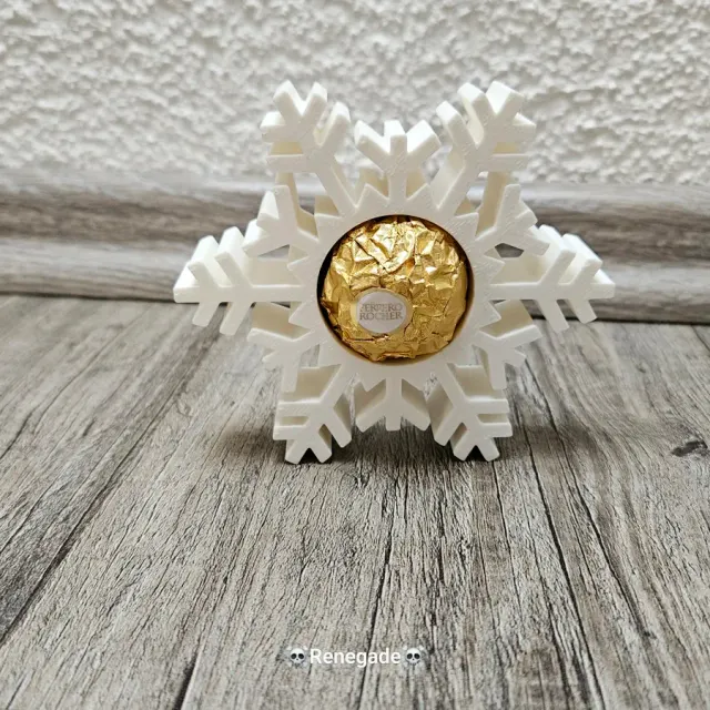Снежинка под Ferrero Rocher